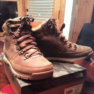 Back to Berkeley boots by The North Face.